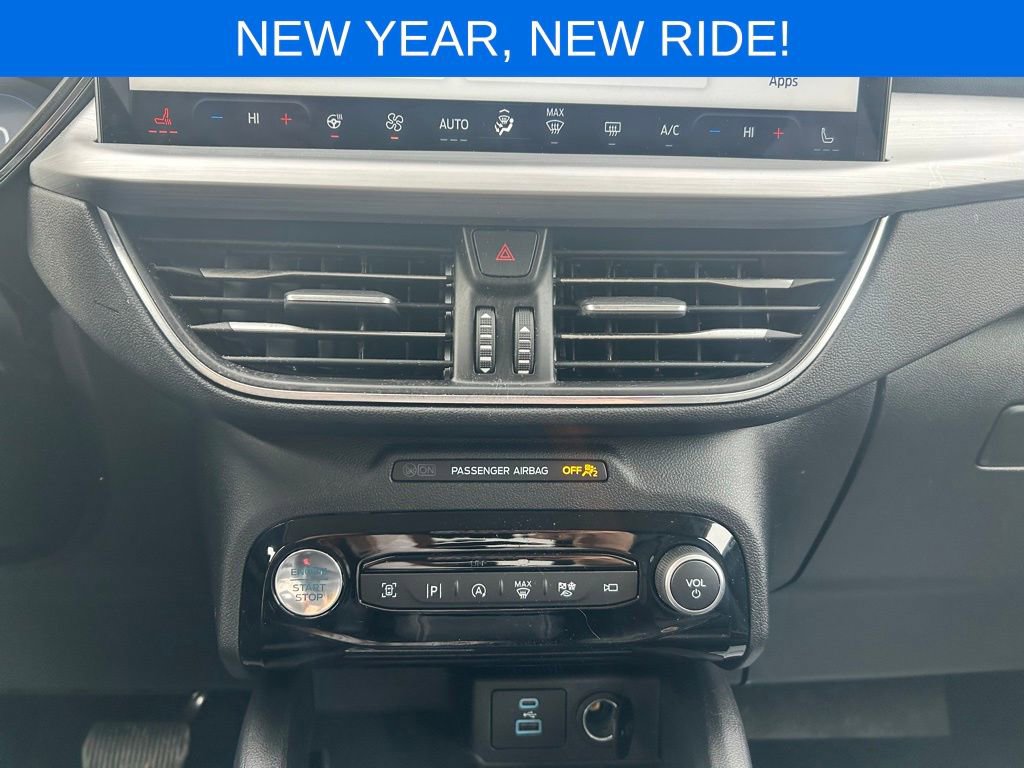 Used 2023 Ford Escape Platinum w/ Class II Trailer Tow Package image 30