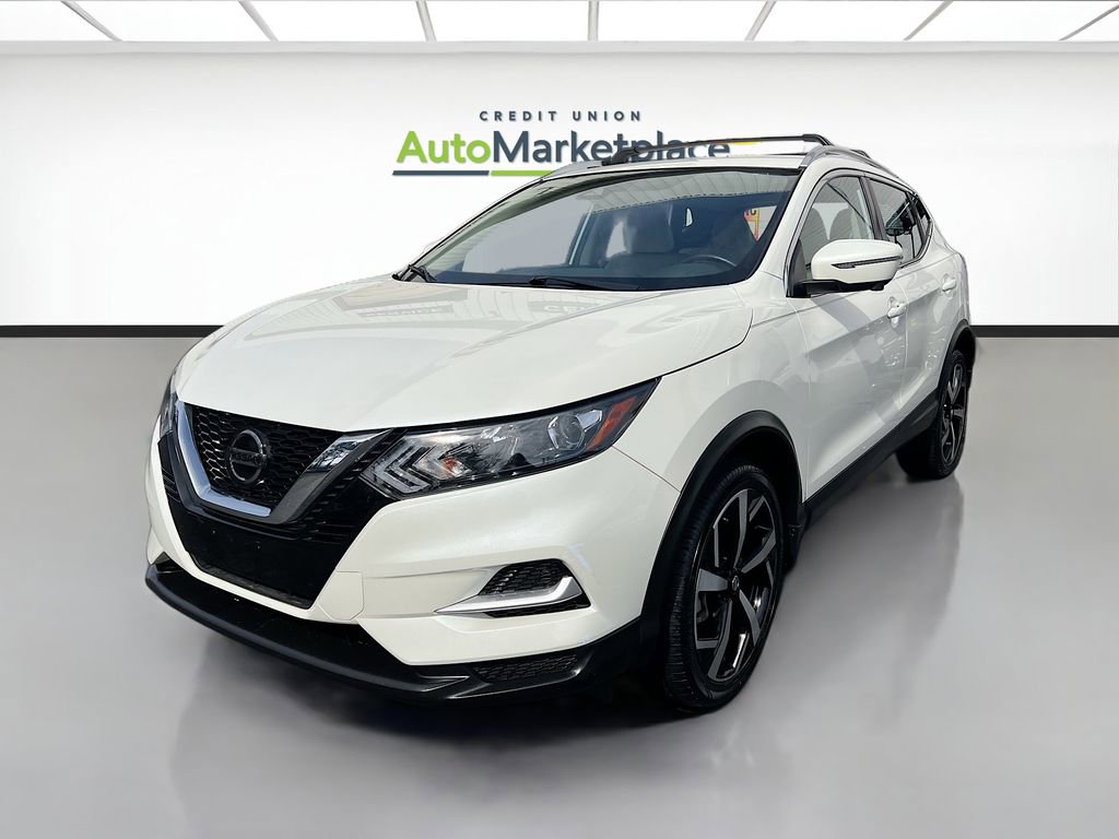 Used 2022 Nissan Rogue Sport SL image 3