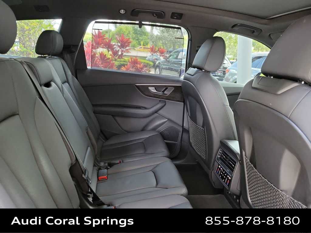 Used 2021 Audi Q7 3.0T Prestige w/ Prestige Package AWD/4WD image 21