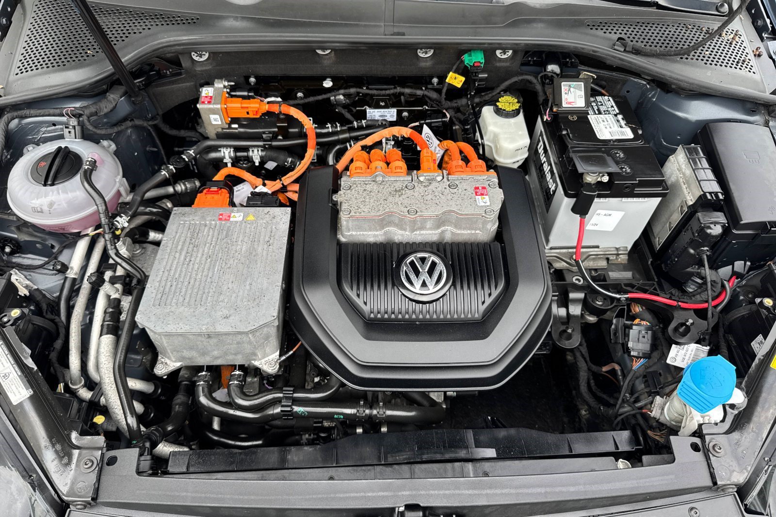 Used 2015 Volkswagen e-Golf SEL Premium FWD image 36
