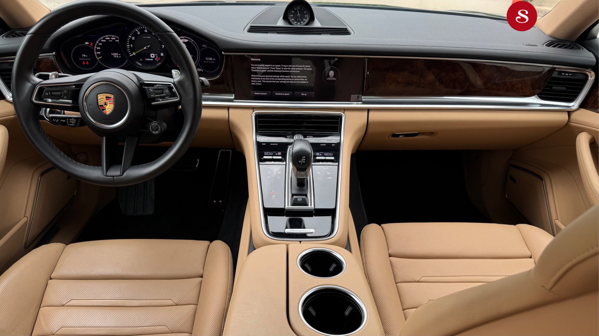 Used 2023 Porsche Panamera 4 Platinum Edition AWD/4WD image 14
