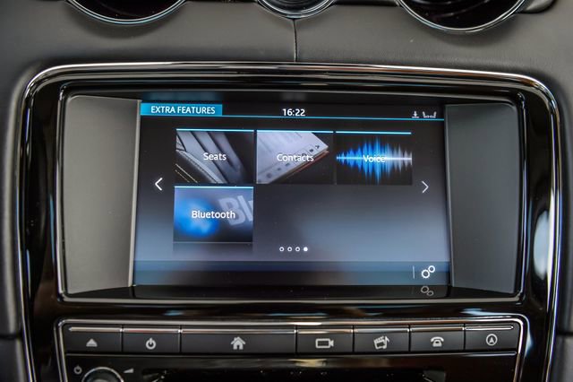 Used 2017 Jaguar XJ L Portfolio image 21