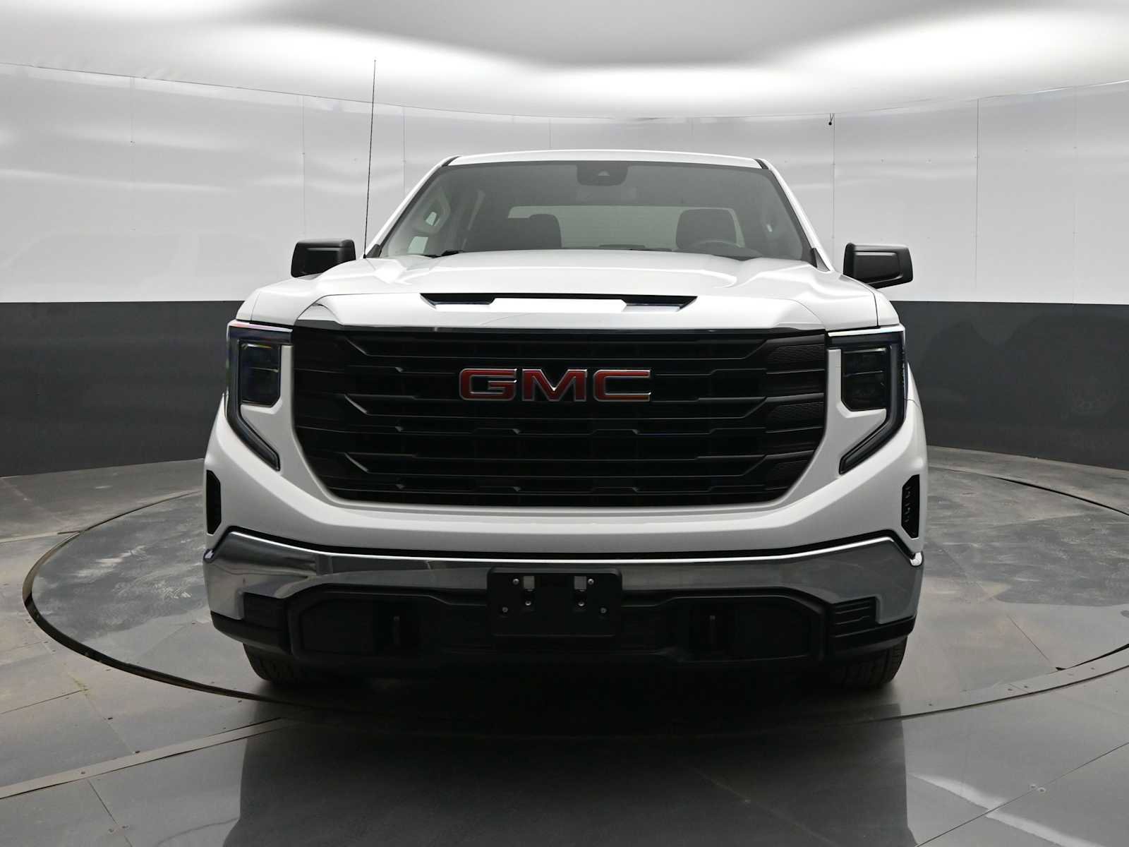 Used 2023 GMC Sierra 1500 Pro w/ Pro Value Package image 3