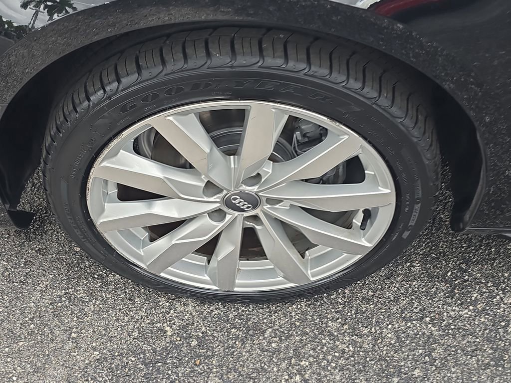 Used 2018 Audi A4 2.0T Ultra Premium w/ Convenience Package image 6