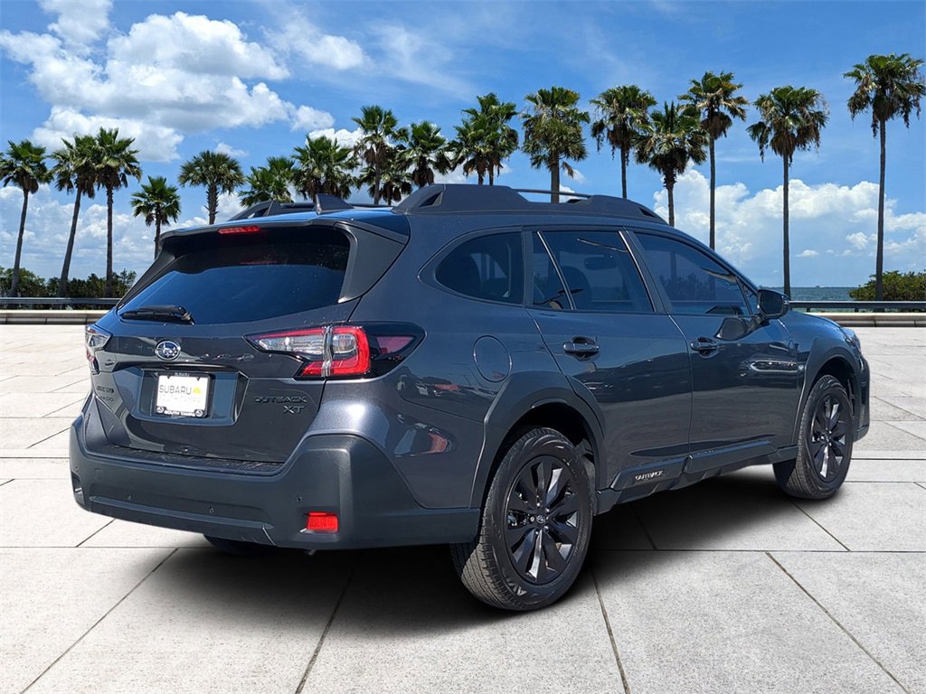Used 2025 Subaru Outback Onyx Edition XT image 3