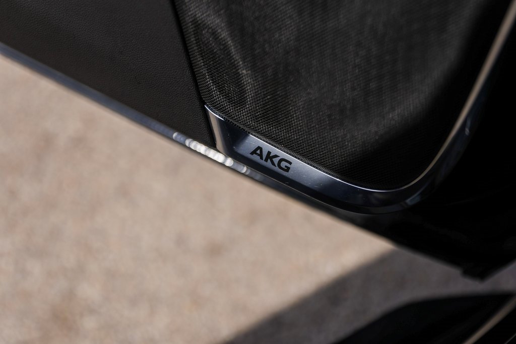 Used 2024 Cadillac Escalade Premium Luxury image 22