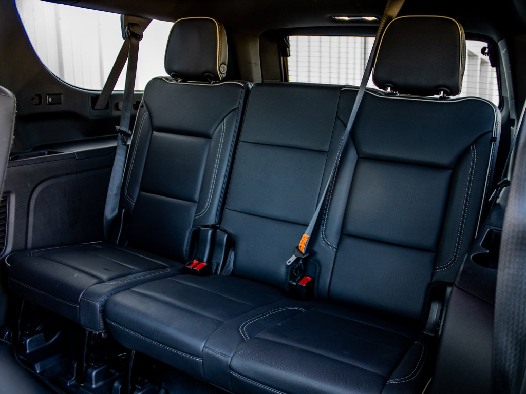 Used 2022 GMC Yukon XL SLT w/ SLT Premium Package image 24