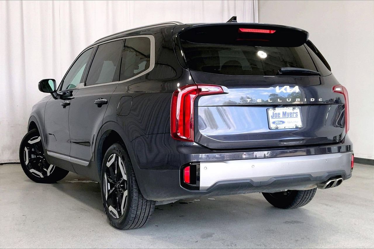 Used 2025 Kia Telluride S FWD image 9