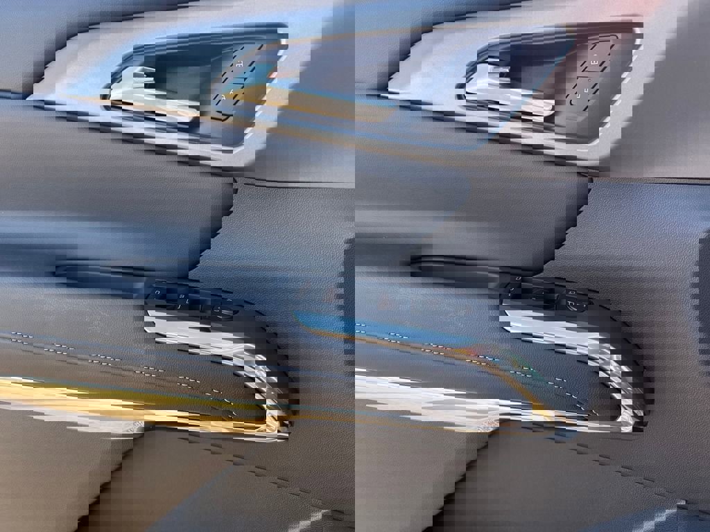 New 2026 Chevrolet Traverse LT w/ Sun and Wheel Package image 21