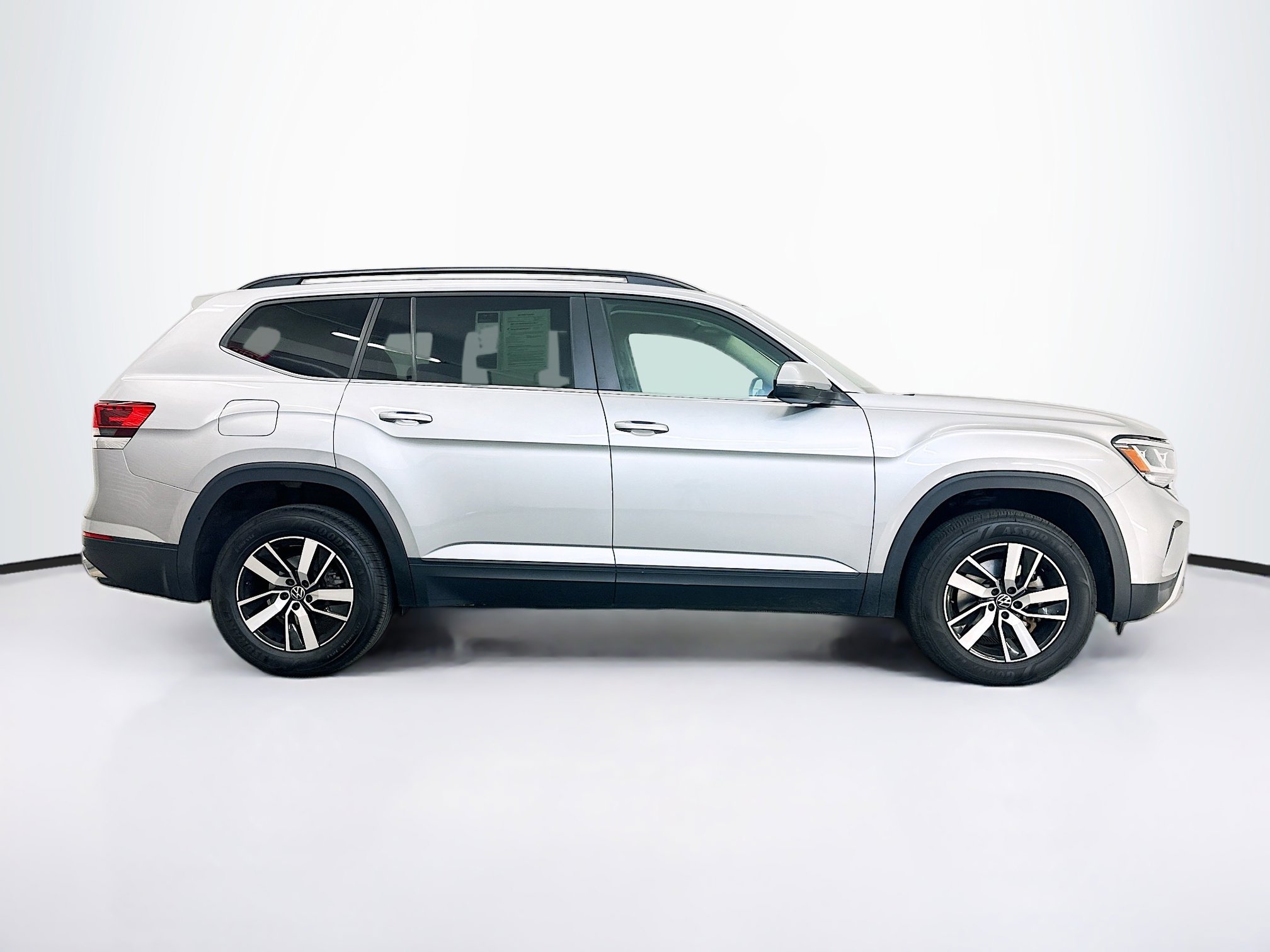 Used 2022 Volkswagen Atlas SE image 10