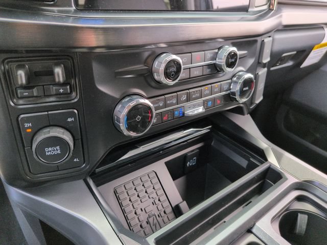 New 2026 Ford F350 Lariat w/ Lariat Premium Package AWD/4WD image 17