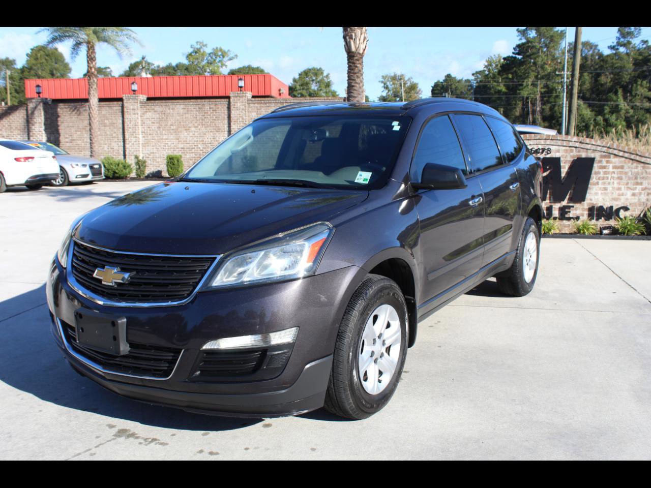 Used 2014 Chevrolet Traverse LS image 1