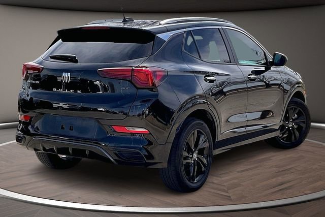 Used 2024 Buick Encore GX Sport Touring image 2