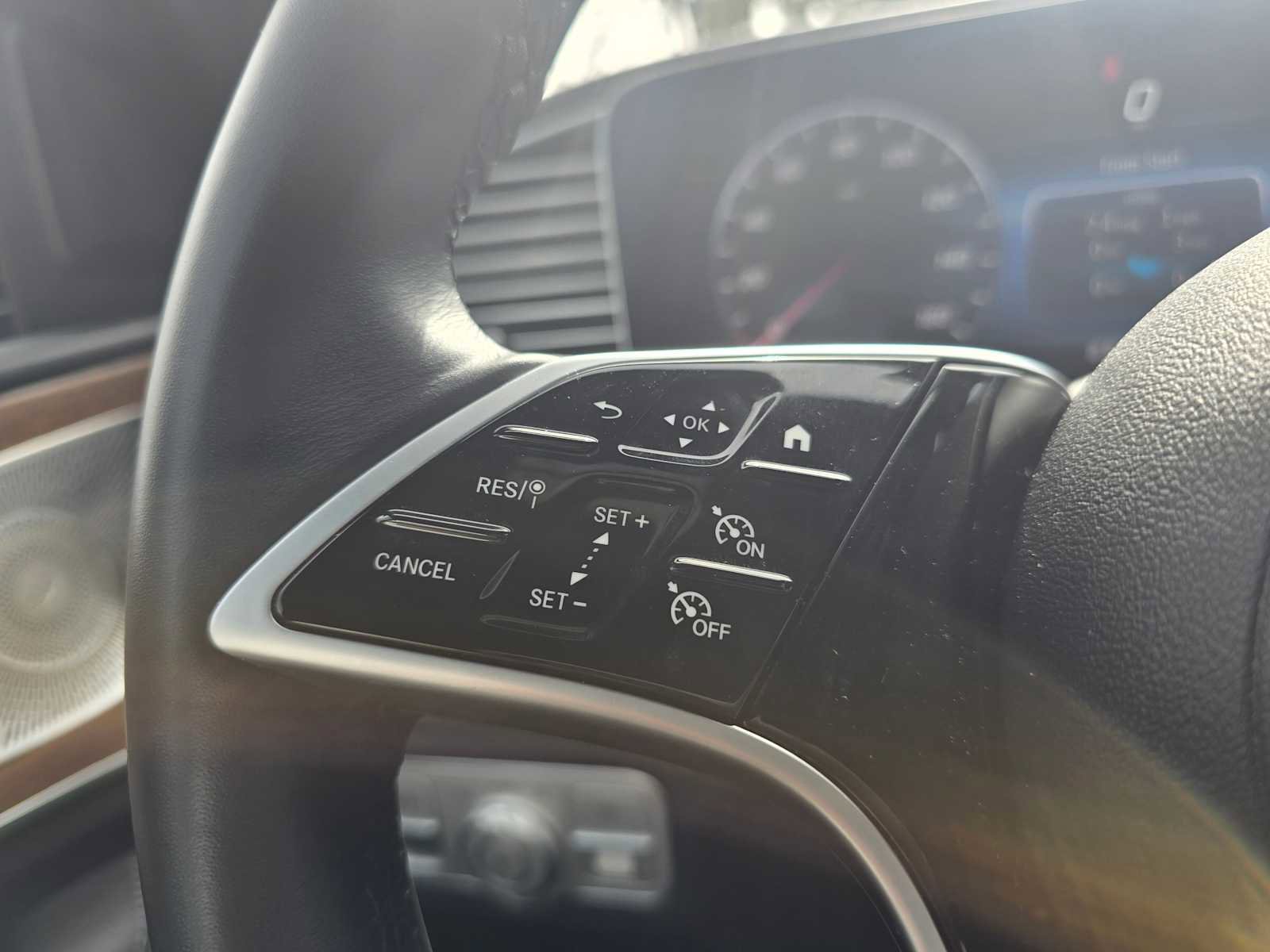 Certified 2025 Mercedes-Benz GLE 350 4MATIC image 34