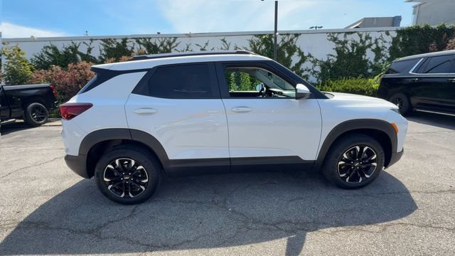 Used 2022 Chevrolet TrailBlazer LT w/ Convenience Package AWD/4WD image 9