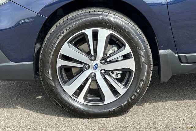 Used 2018 Subaru Outback 3.6R Limited AWD/4WD image 30