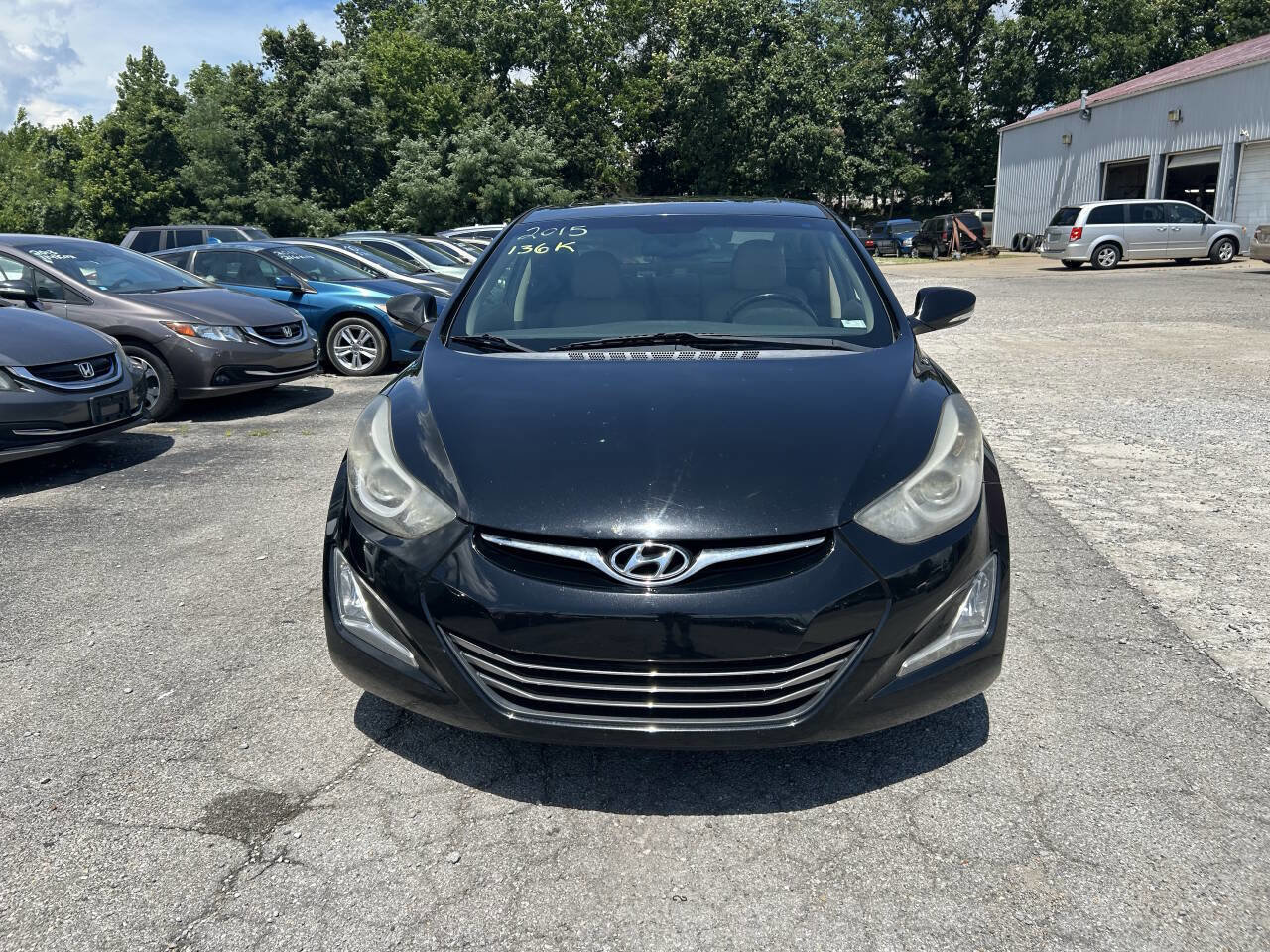 Used 2015 Hyundai Elantra Limited w/ Option Group 05 image 10