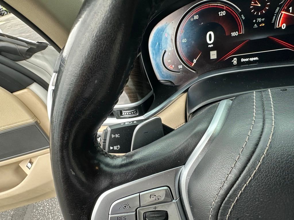 Used 2018 BMW 740i xDrive image 23