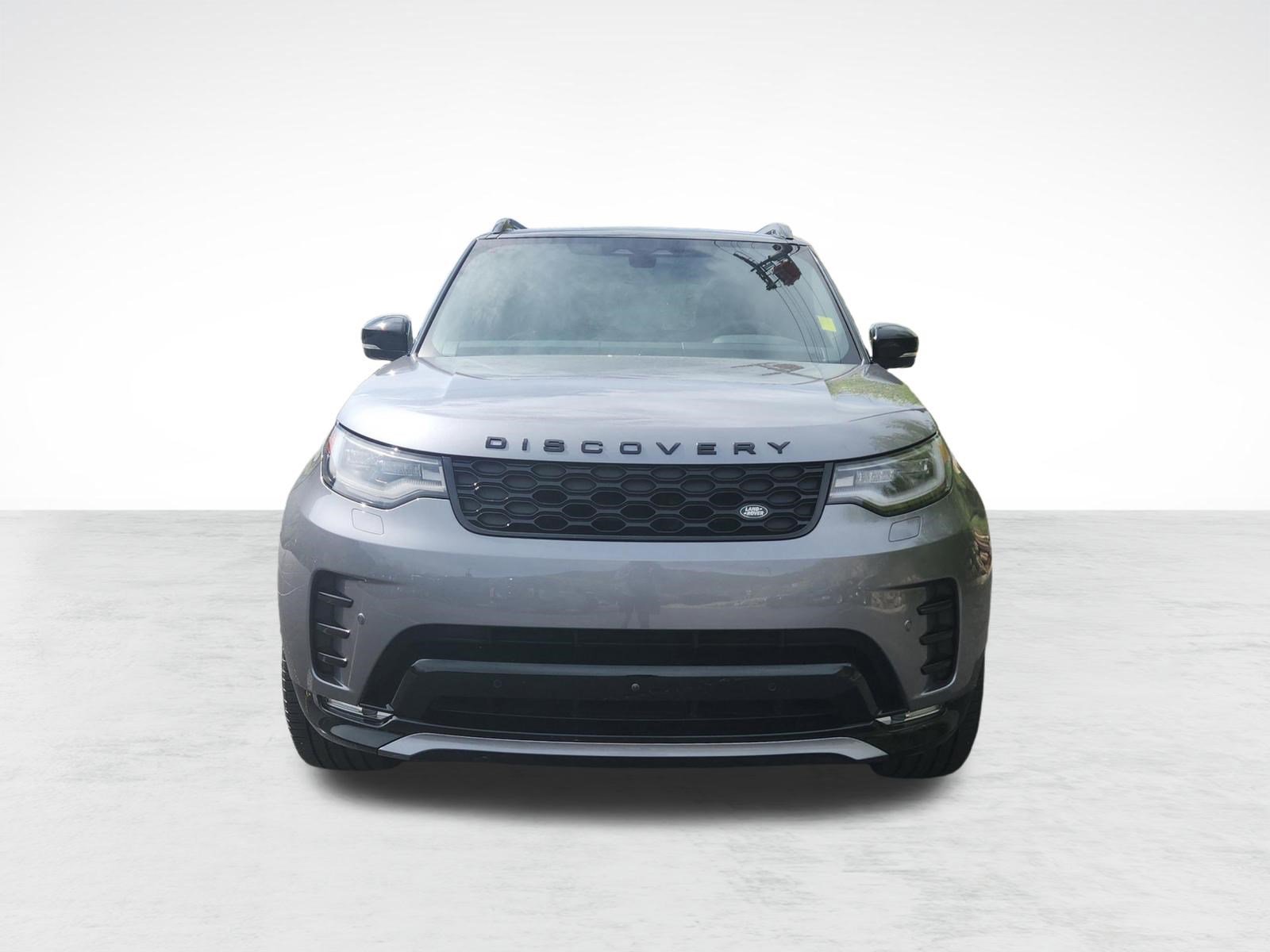Used 2025 Land Rover Discovery Dynamic SE image 5