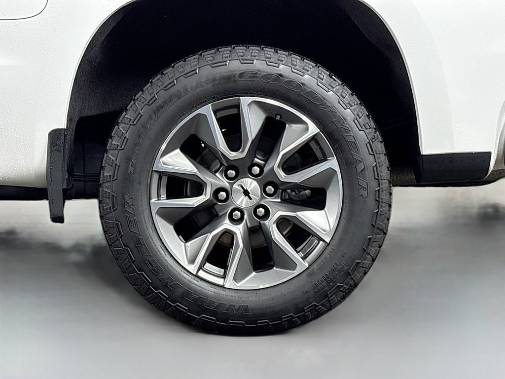 Certified 2024 Chevrolet Silverado 1500 RST w/ Z71 Off-Road Package AWD/4WD image 34