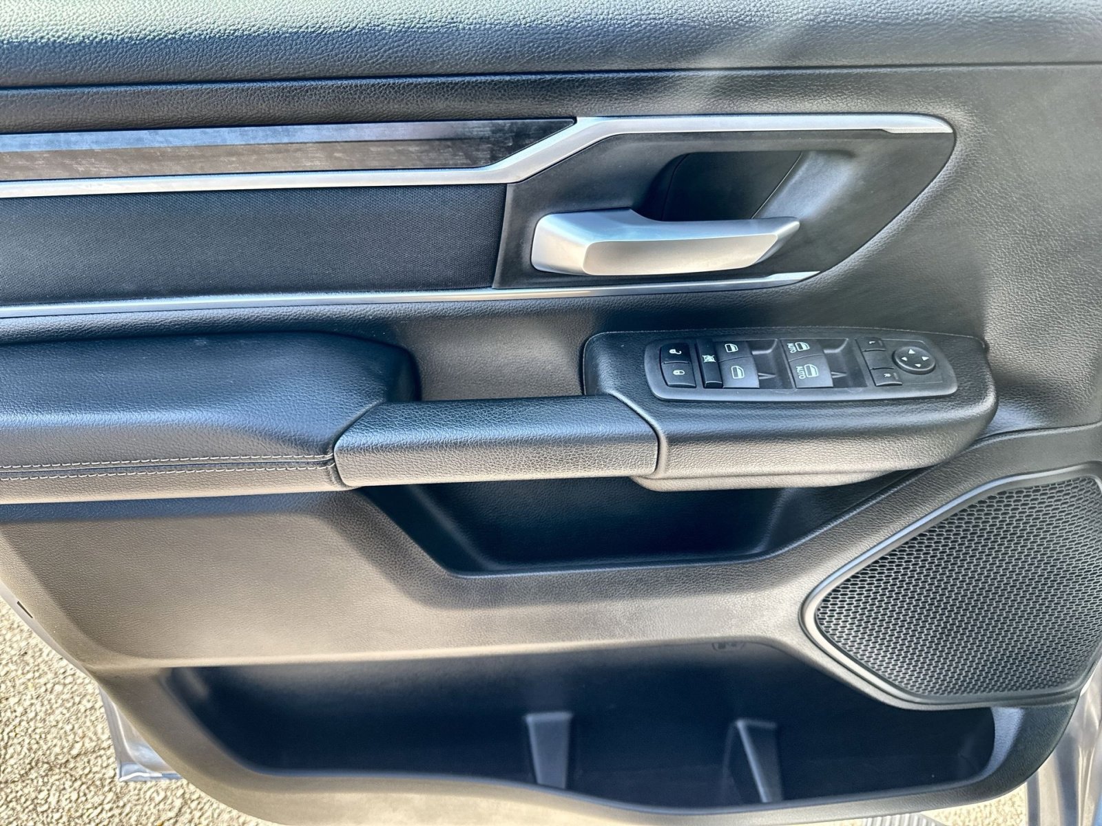 Used 2023 RAM 1500 Big Horn image 15