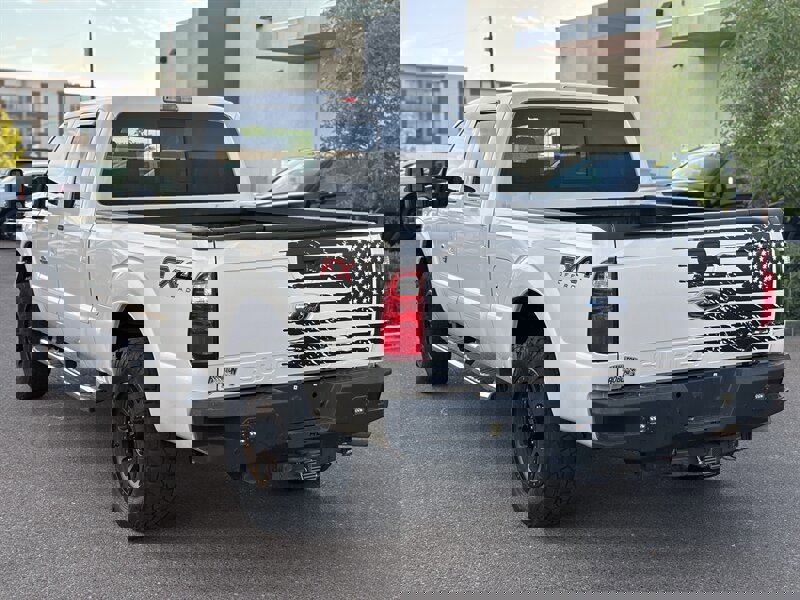 Used 2015 Ford F250 Lariat w/ Lariat Ultimate Package image 5