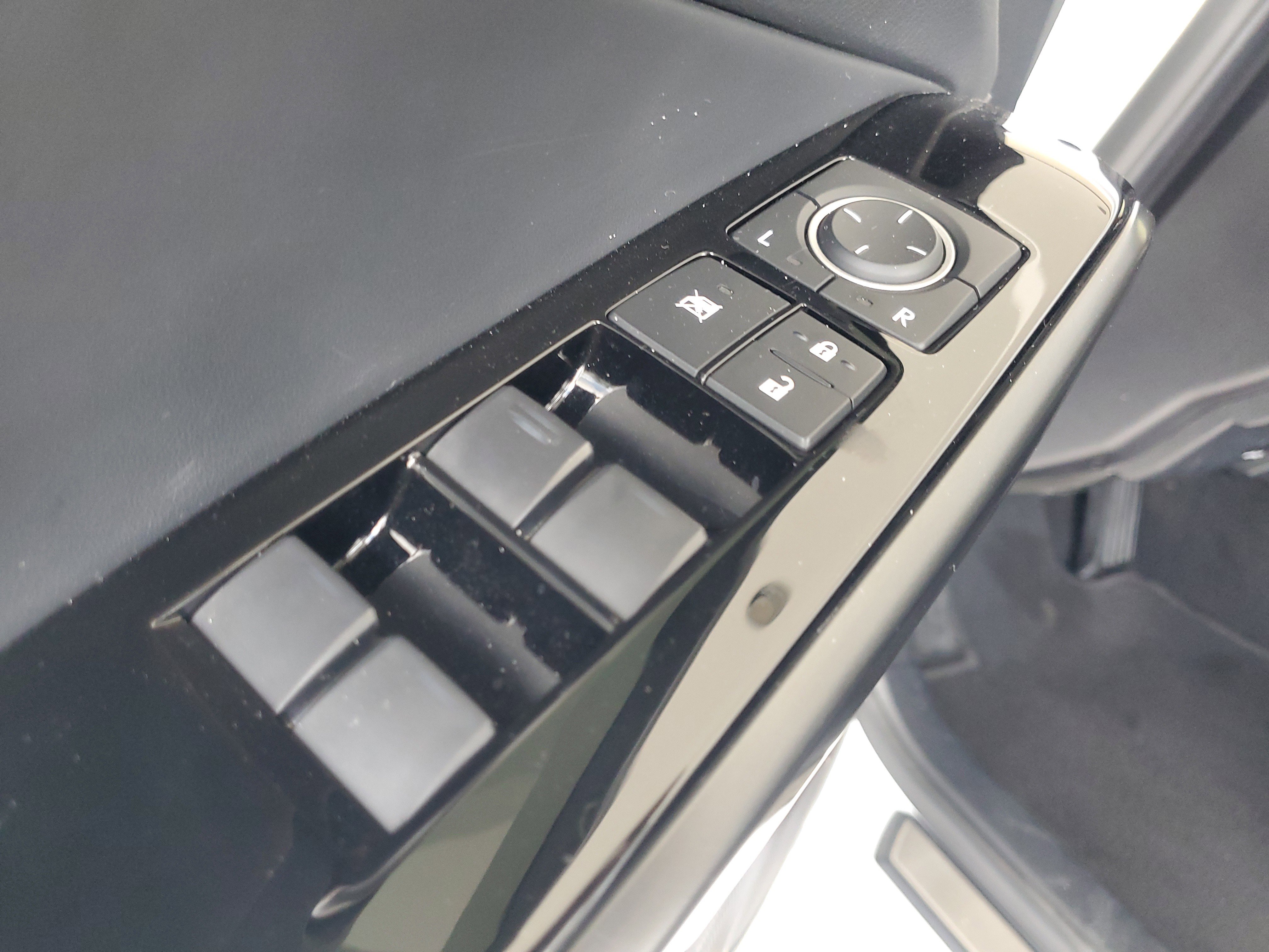 Used 2024 Lexus IS 300 w/ Comfort Package RWD image 22