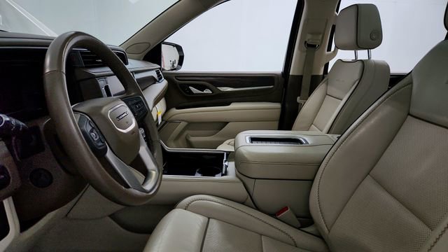 Used 2022 GMC Yukon XL Denali image 12