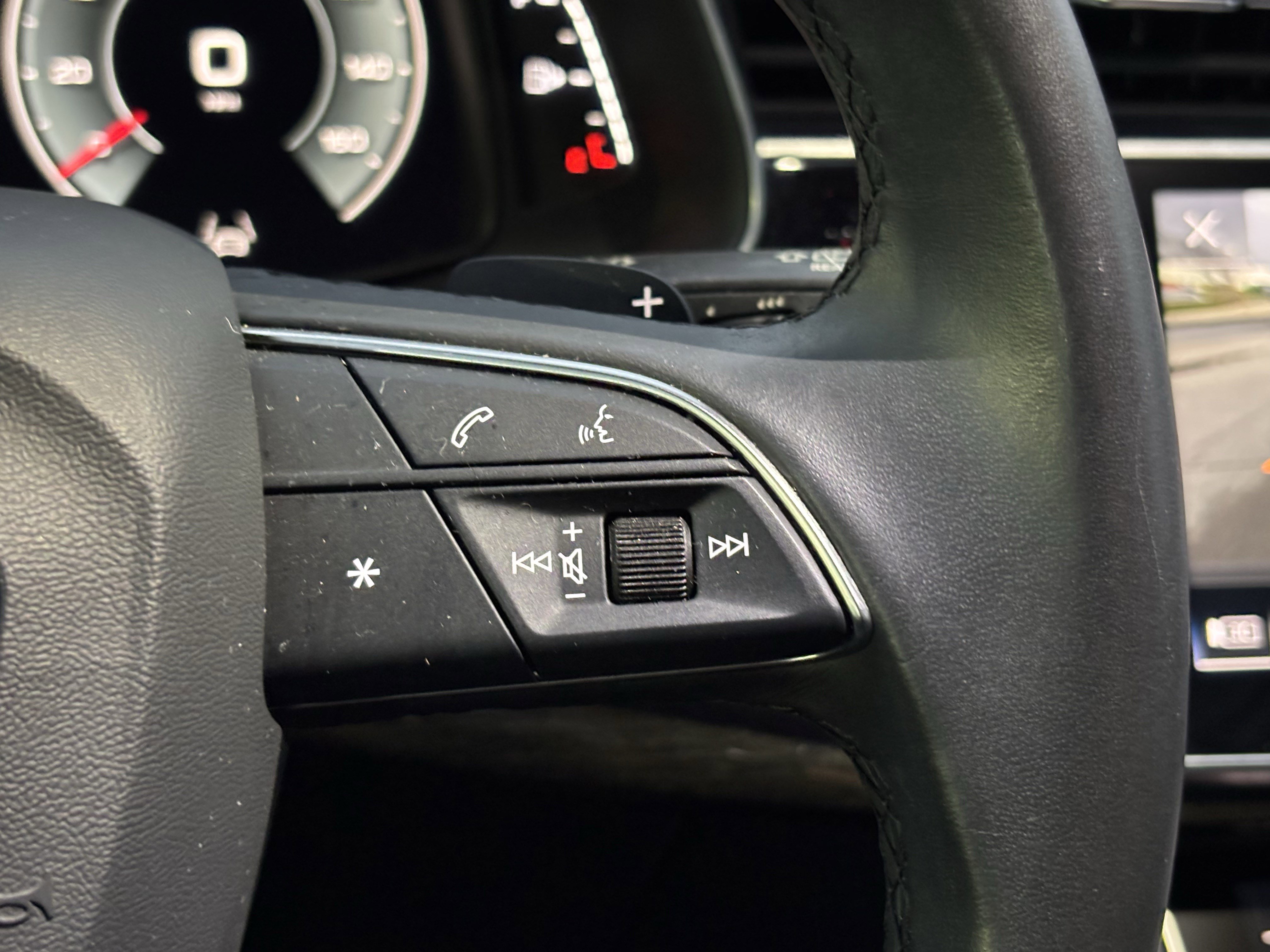 Used 2023 Audi Q7 3.0T Premium w/ Convenience Package image 20