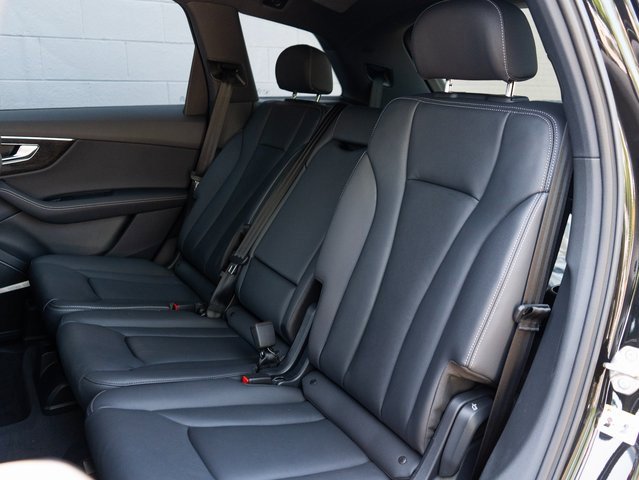 New 2025 Audi Q7 3.0T Premium Plus image 9