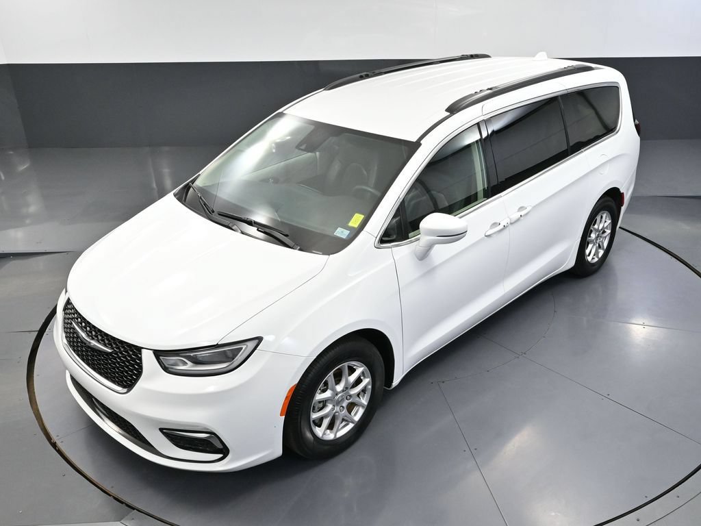Used 2022 Chrysler Pacifica Touring-L FWD image 58