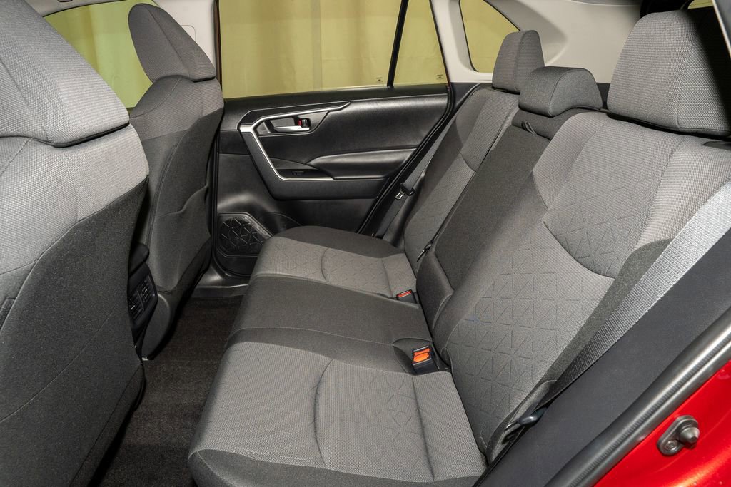 Used 2024 Toyota RAV4 XLE image 7