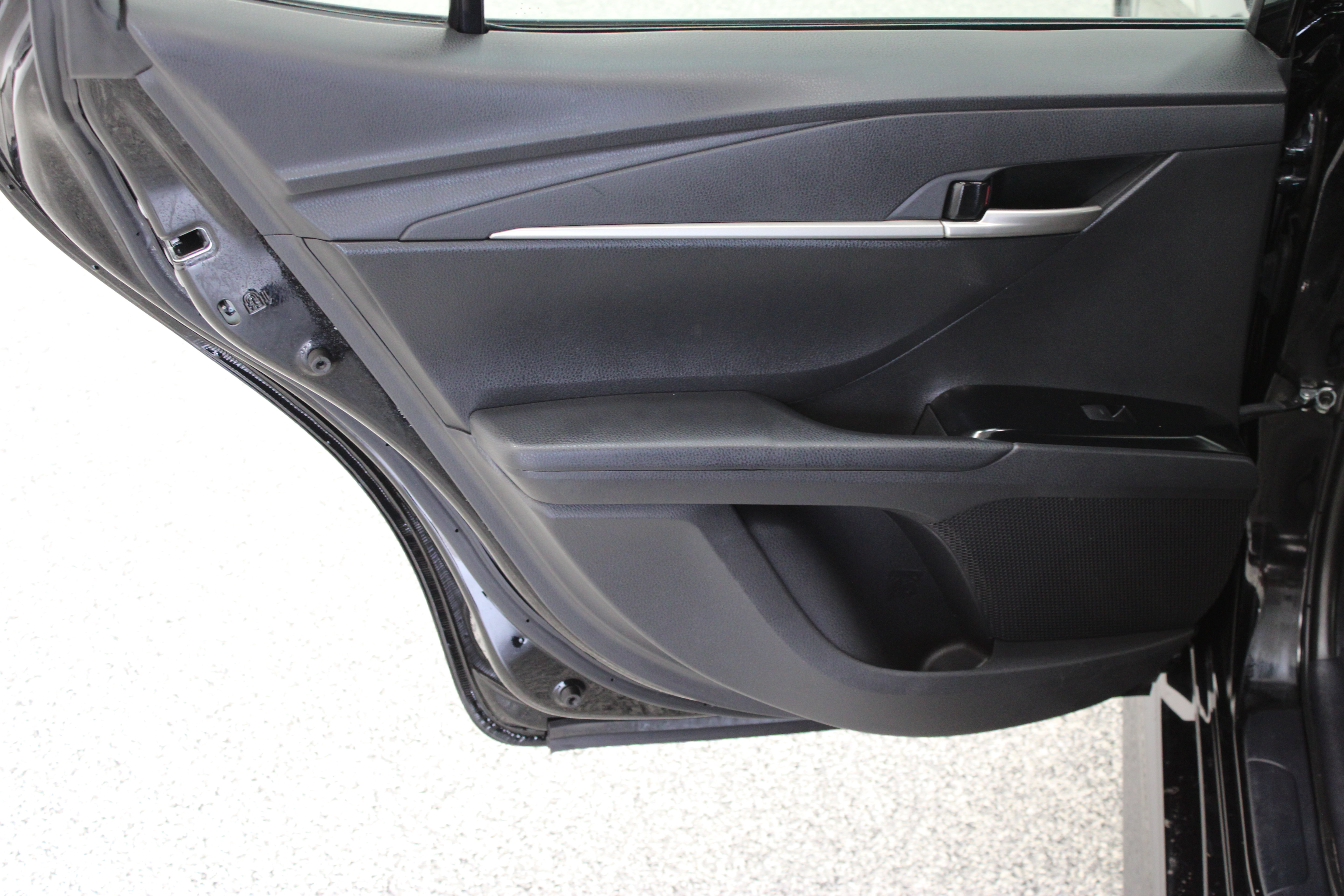 Used 2025 Toyota Camry SE FWD image 26