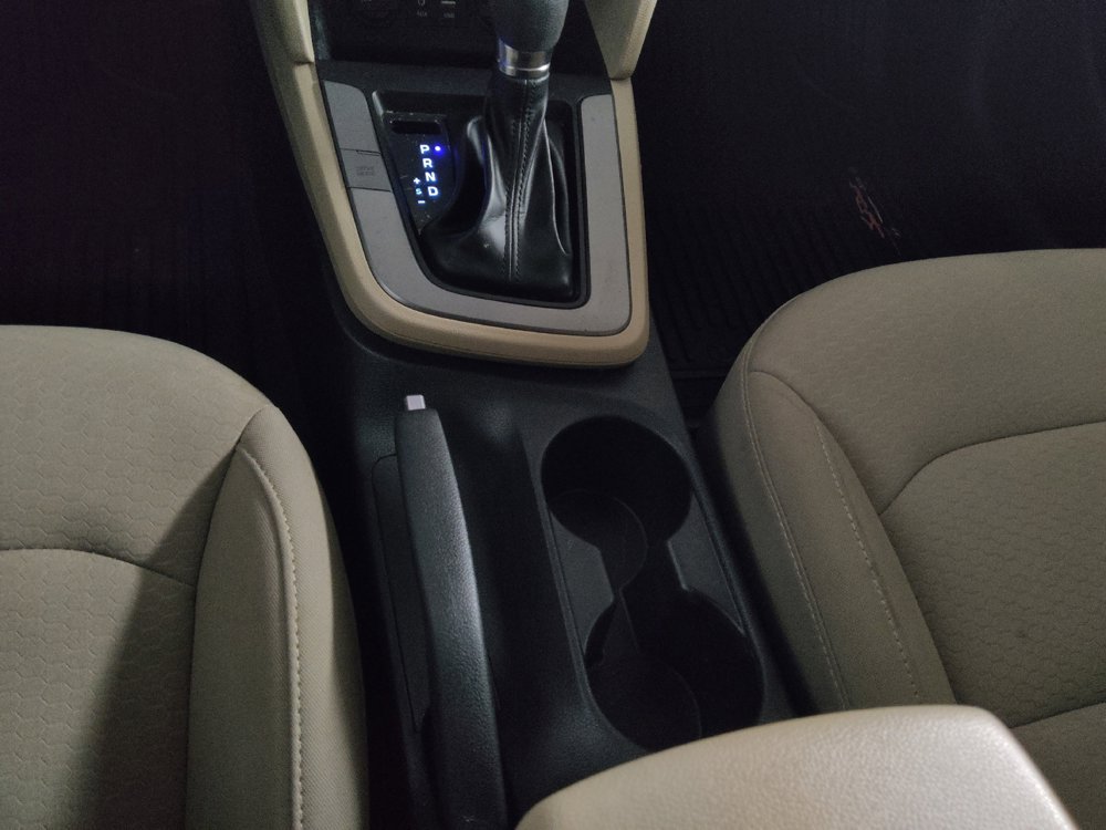 Used 2019 Hyundai Elantra SEL FWD image 26