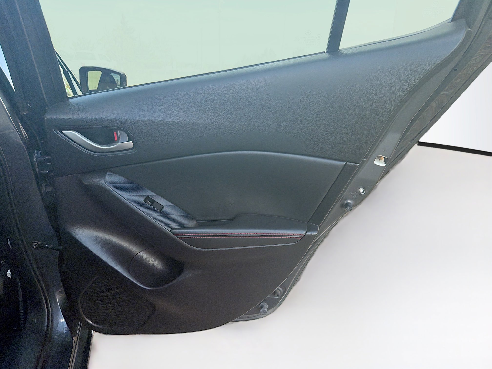 Used 2016 MAZDA MAZDA3 i Grand Touring image 30