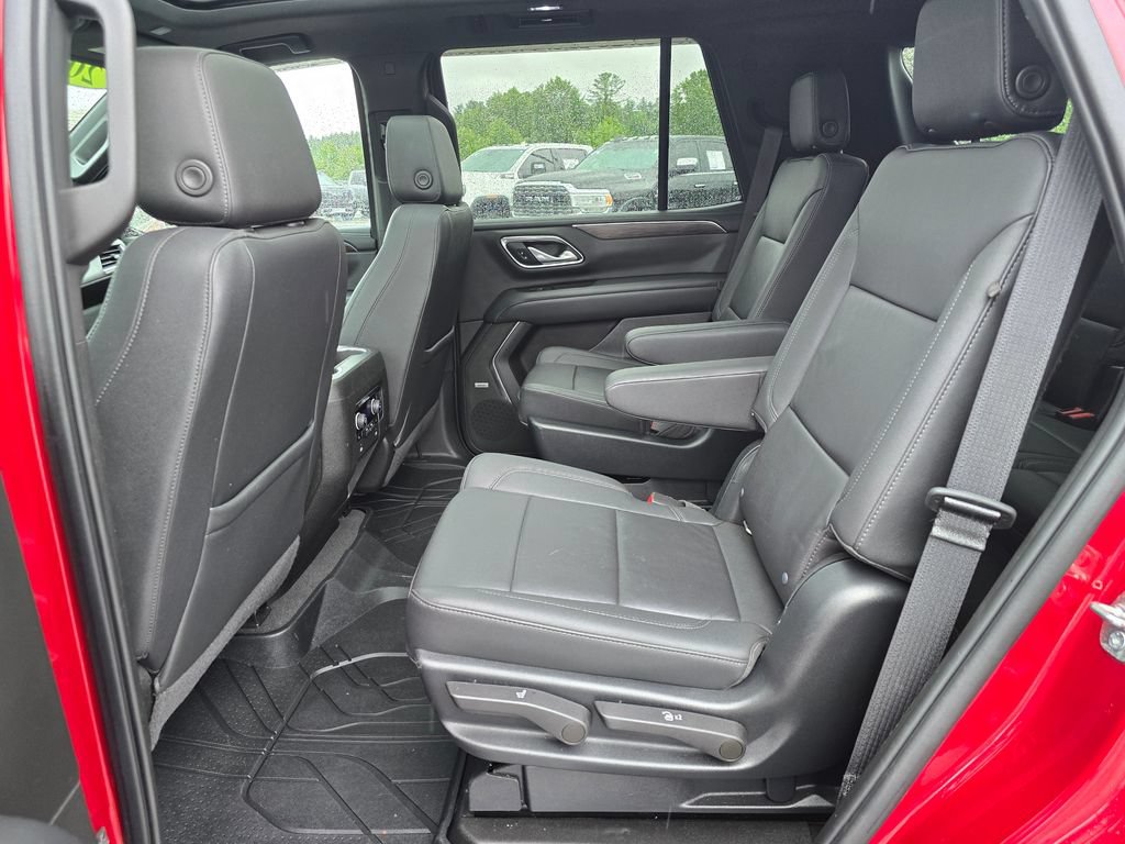 Certified 2022 Chevrolet Tahoe LT w/ LT Signature Package AWD/4WD image 11