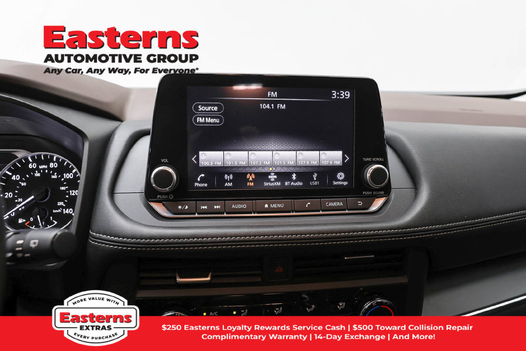Used 2023 Nissan Rogue S AWD/4WD image 13