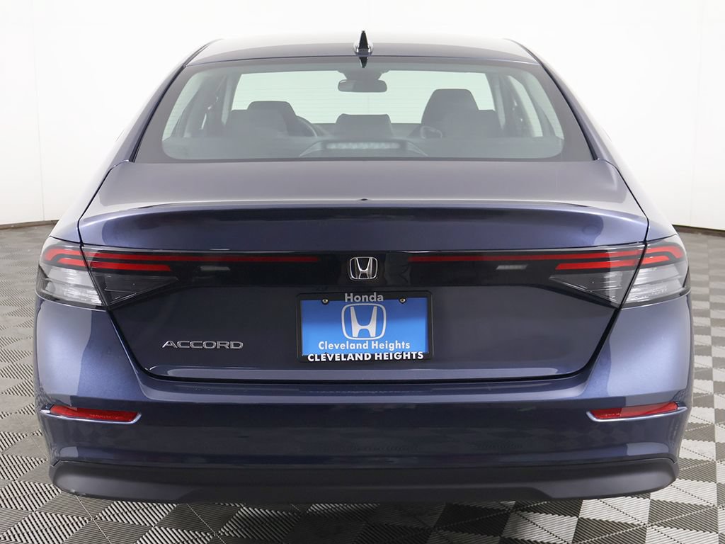 Used 2025 Honda Accord SE image 12
