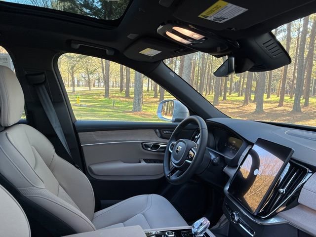 New 2026 Volvo XC90 B6 Plus w/ Protection Package Premier AWD/4WD image 23
