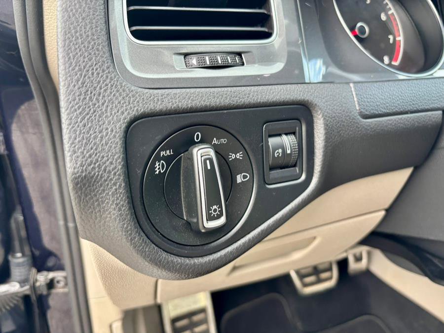 Used 2017 Volkswagen Golf Alltrack SEL image 24