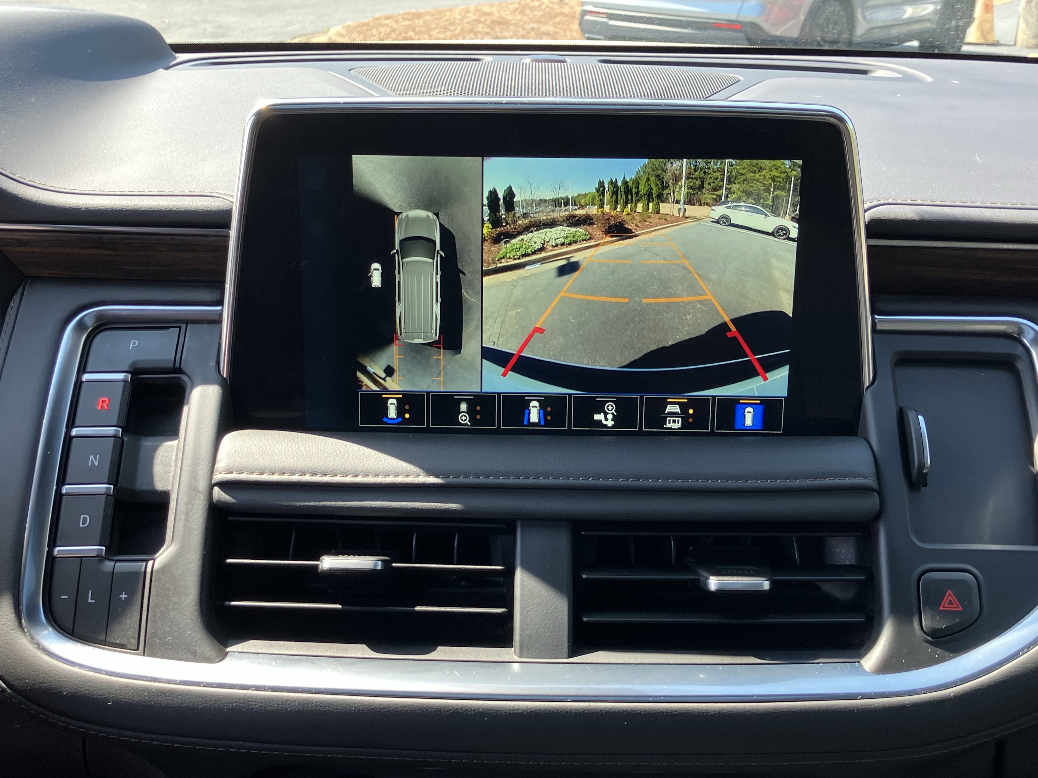 Used 2023 Chevrolet Tahoe High Country w/ Premium Package 2 image 28