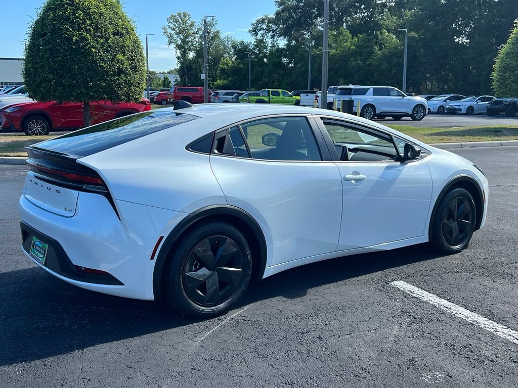 Certified 2026 Toyota Prius LE FWD image 5