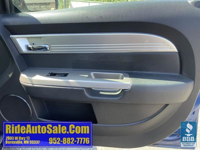 Used 2009 Chrysler Sebring Touring w/ Electronics Convenience Group FWD image 13