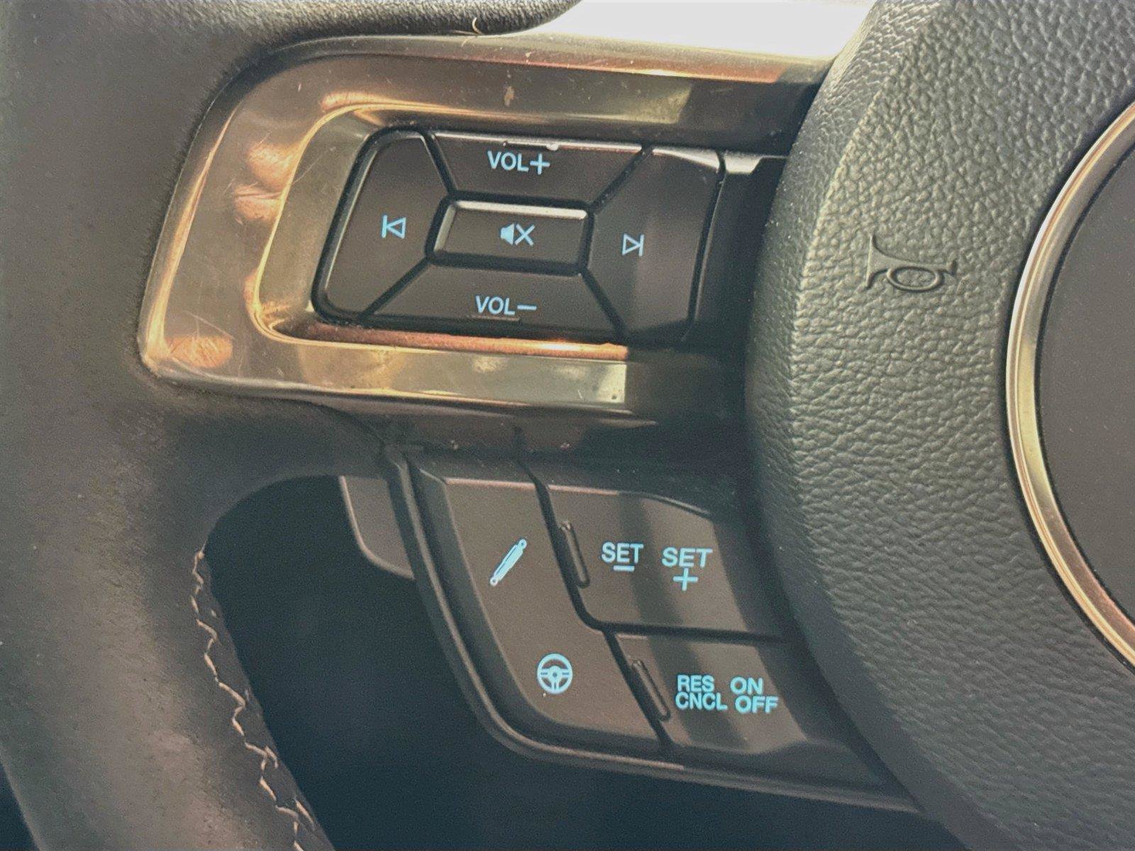 Used 2021 Ford Mustang Shelby GT500 w/ Technology Package RWD image 9