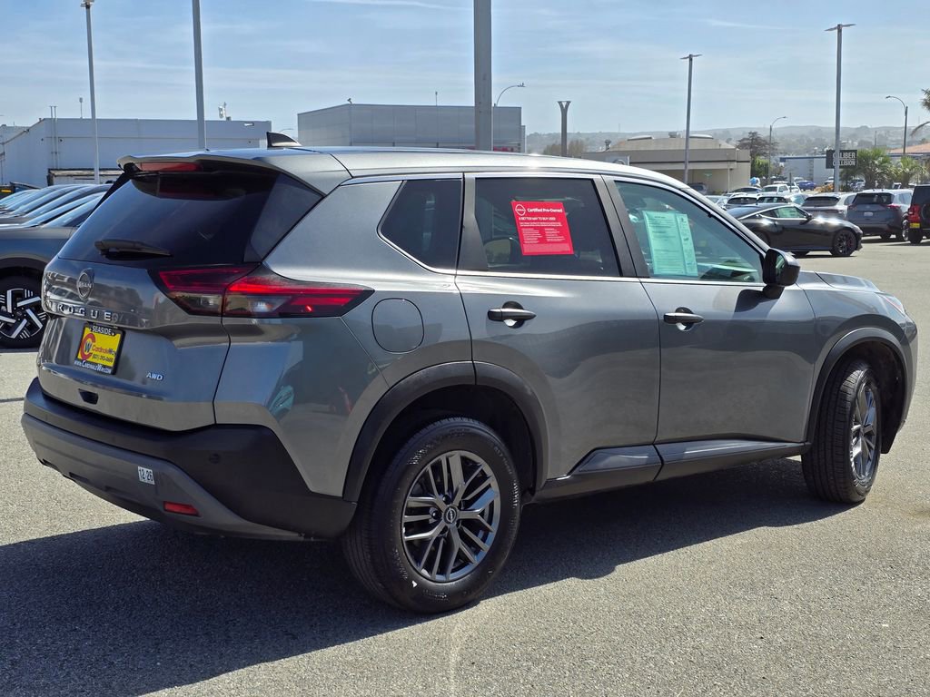 Used 2023 Nissan Rogue S image 4