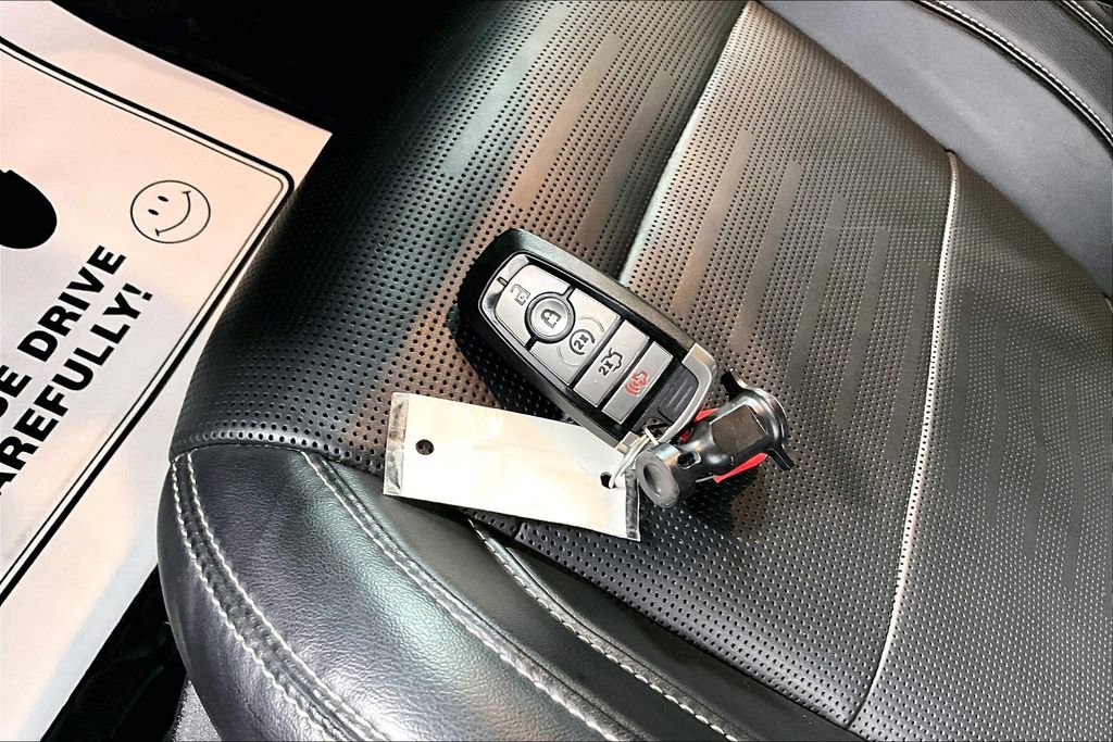 Used 2021 Ford Mustang Shelby GT500 w/ Technology Package image 10