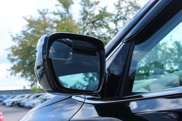 Used 2018 Hyundai Santa Fe Sport w/ 2.4L Value Package 02 FWD image 8