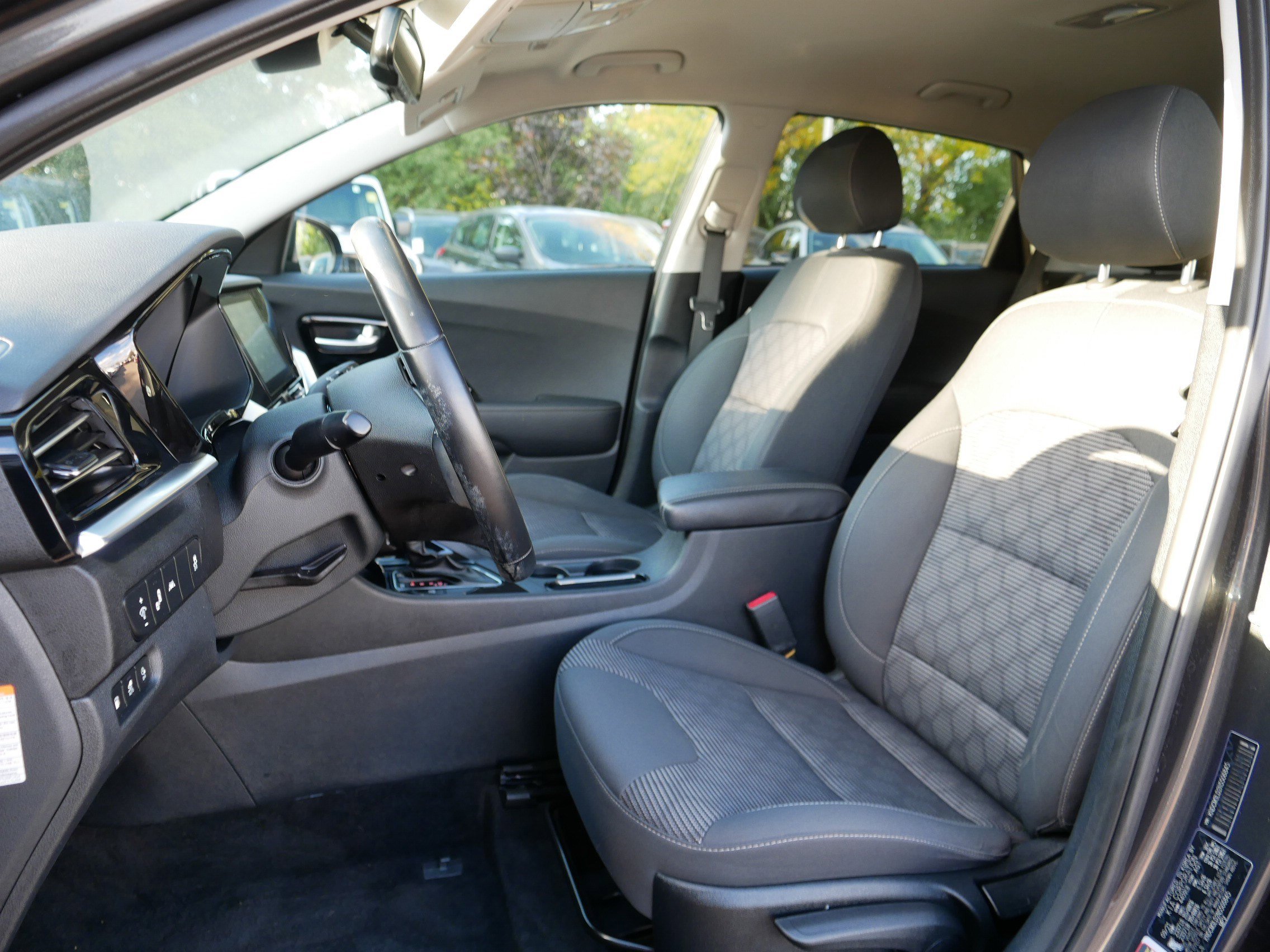 Certified 2022 Kia Niro LXS image 34