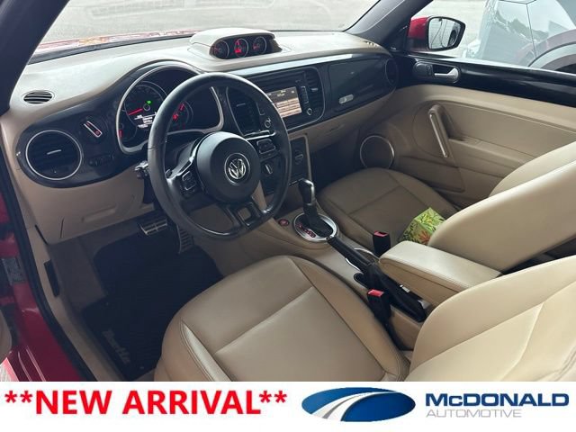 Used 2013 Volkswagen Beetle 2.0T FWD image 10