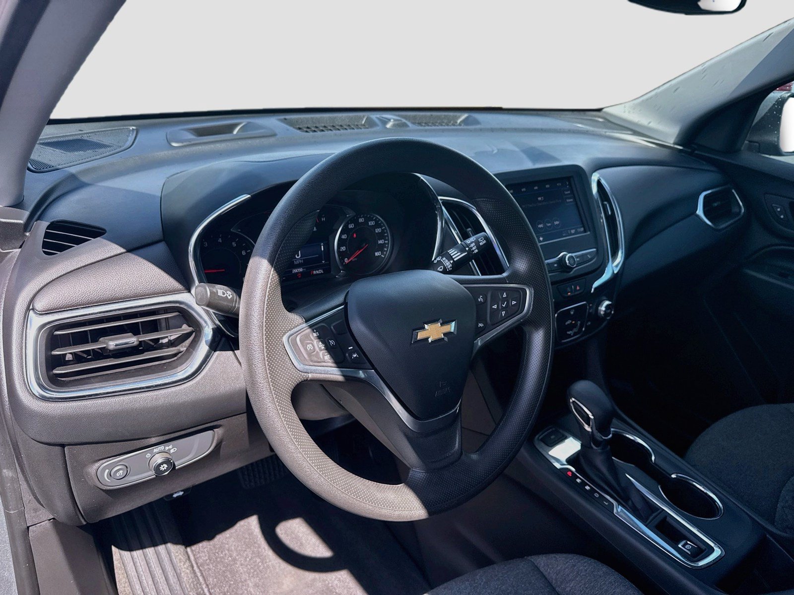 Used 2023 Chevrolet Equinox LT AWD/4WD image 9
